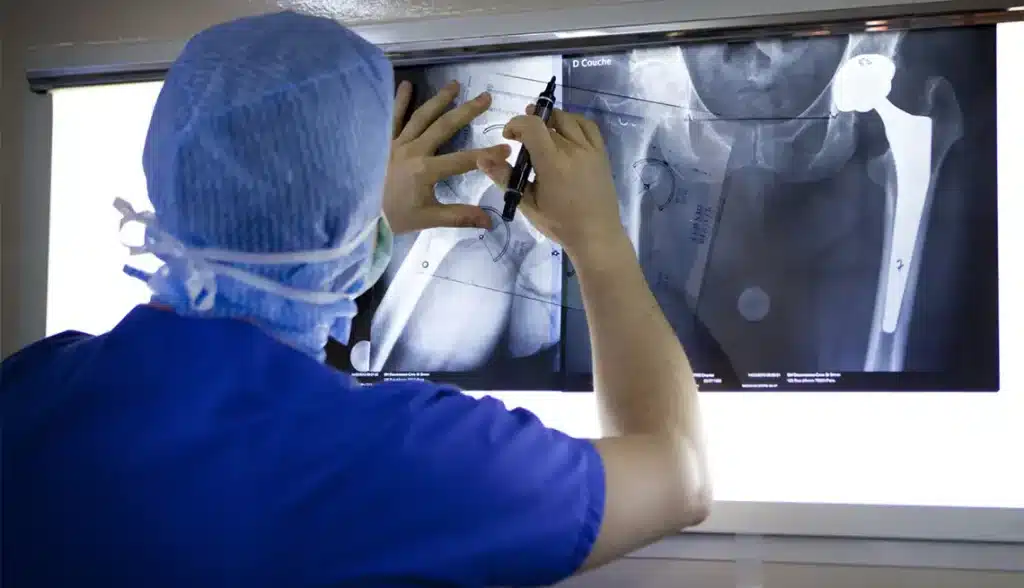 متخصص ستون فقرات