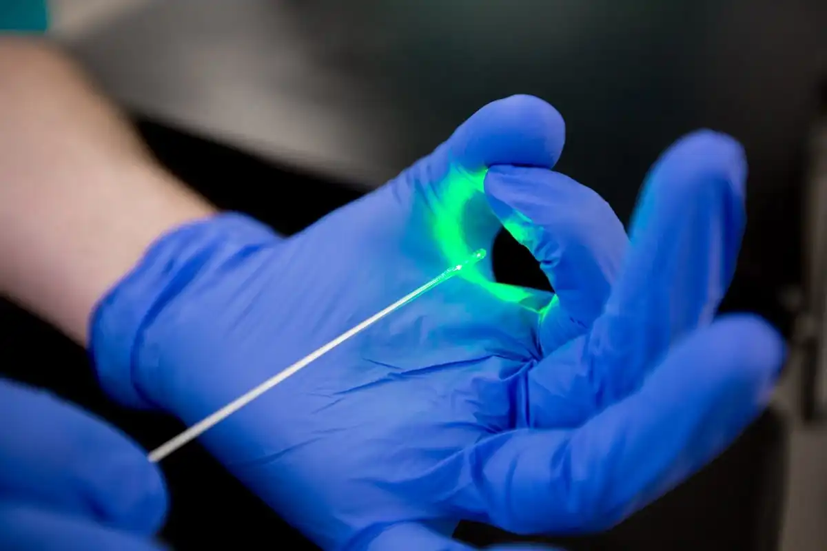 جراحی مفصل لگن با لیزر جراحی مفصل لگن با لیزر