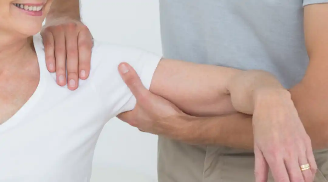 درمان اب اوردن مفصل شانه درمان اب اوردن مفصل شانه