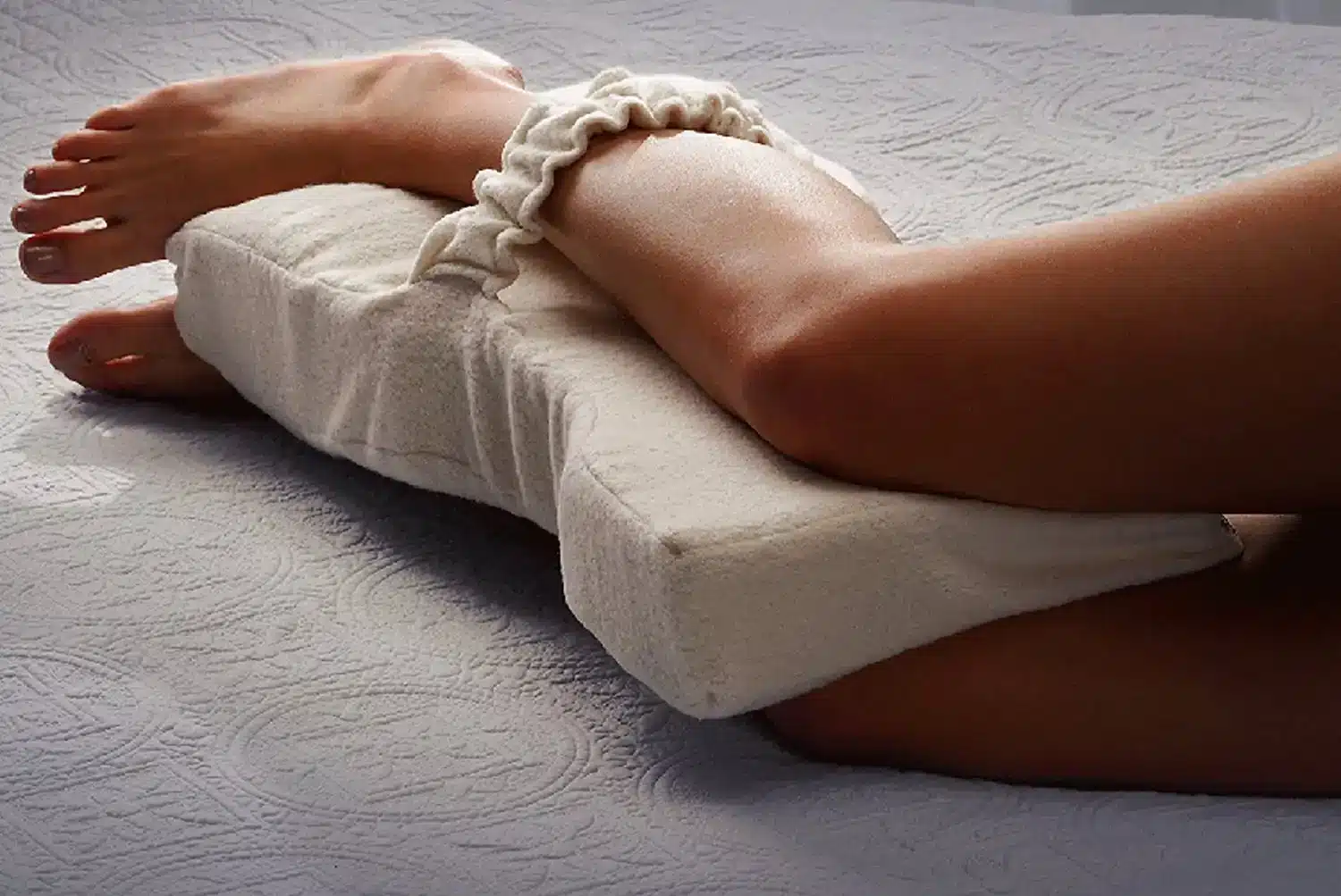 نحوه خوابیدن بعد از تعویض مفصل زانو