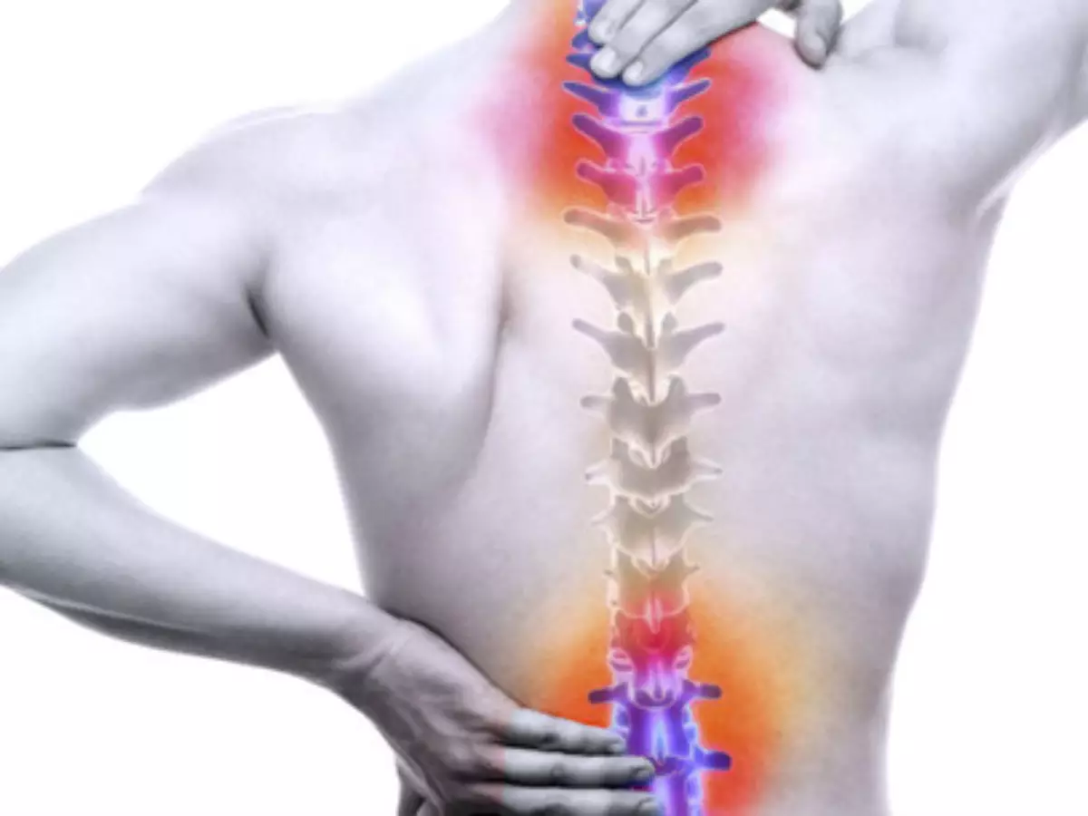 کشش ستون فقرات در منزل کشش ستون فقرات در منزل