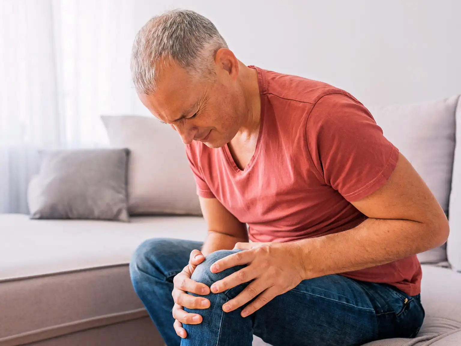 علائم عفونت مفصل زانو