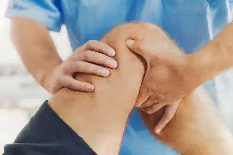 درد مفصل زانو در جوانی Knee joint pain in youth